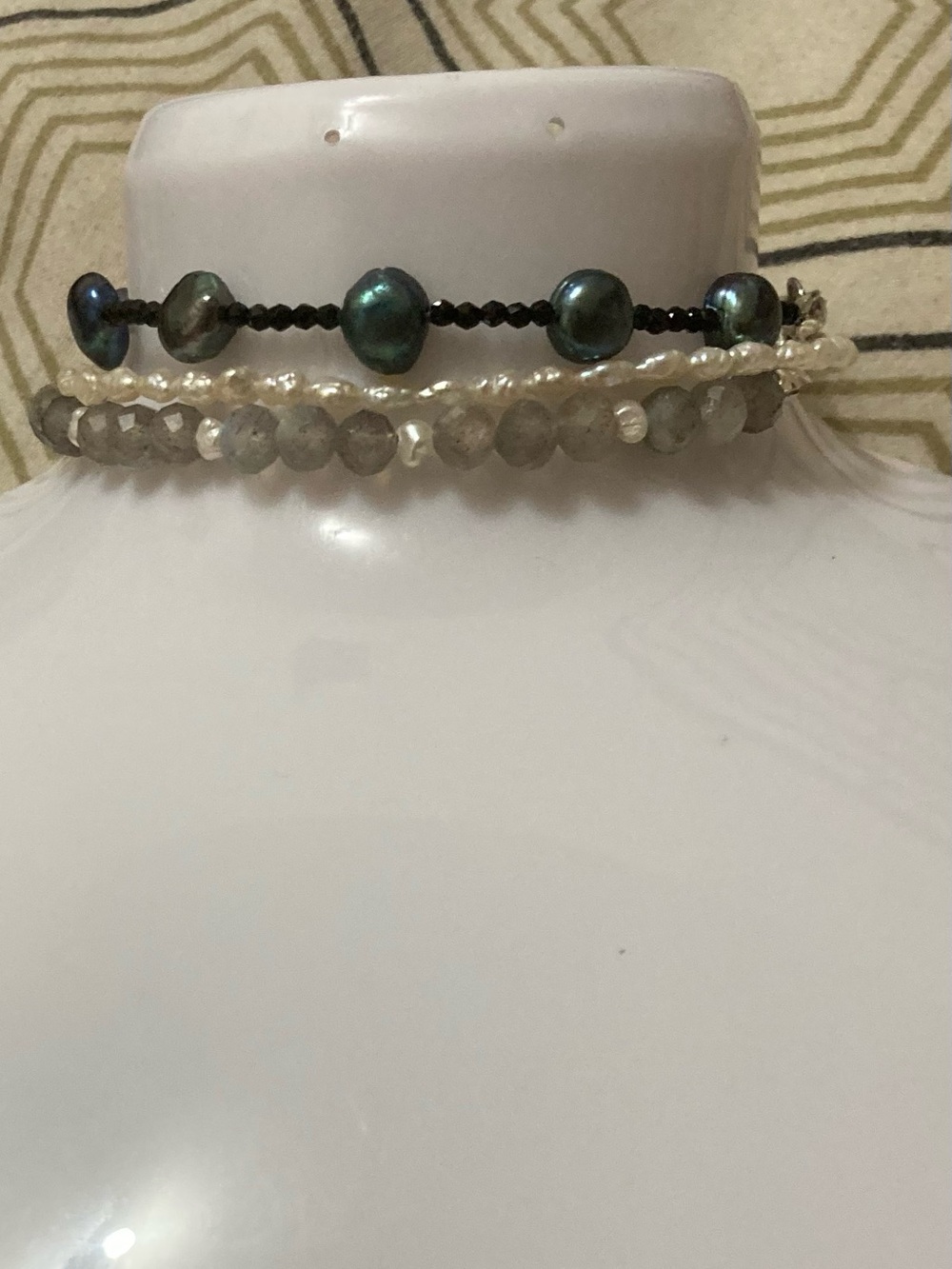 Genuine Black freshwater Pearl Bracelet with Silver Clasp - Picture 9 of 10